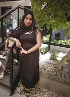 Radhika Singh's avatar