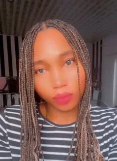 Florra NIZ's avatar