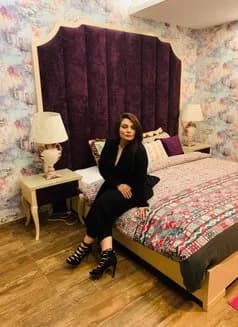 Ghazal's avatar