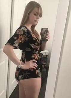 Lydia's avatar