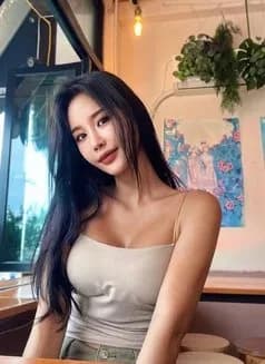 Sophiya's avatar