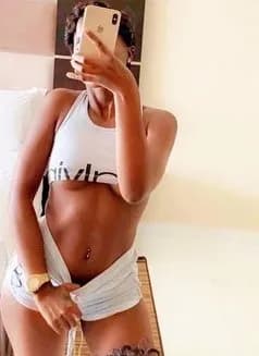 Zlata's avatar