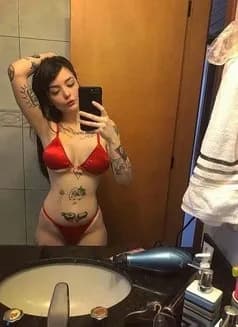 Laurine Brazilian's avatar
