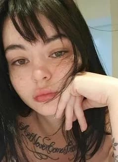 Laurissa's avatar