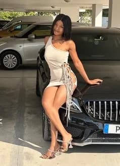 Lovely's avatar