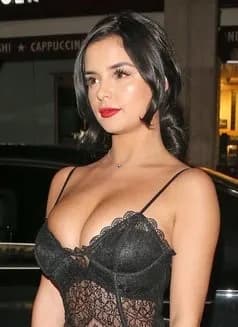 Yara's avatar