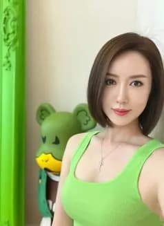 Linlin's avatar