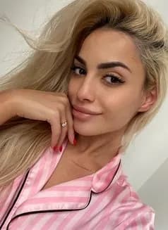 Julyjily's avatar