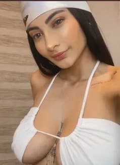 Juli's avatar