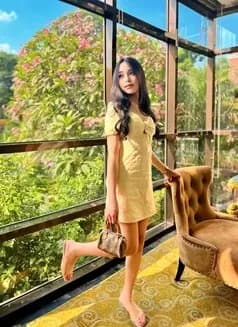Meena's avatar