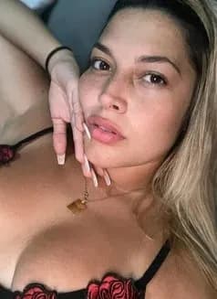 Elvina's avatar