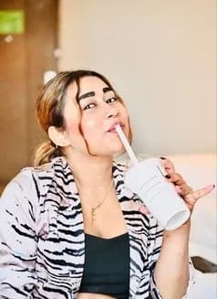 Neha Malikk's avatar