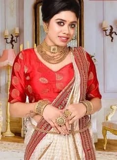 Chitra Iyer's avatar
