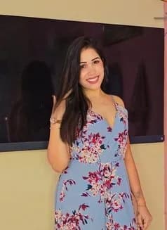 Nayara's avatar