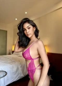 NIki Roy's avatar