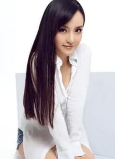 Shirley's avatar