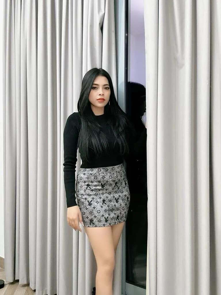 Dinda's avatar