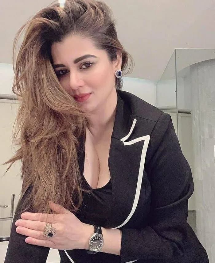 Simran Saanvi's avatar