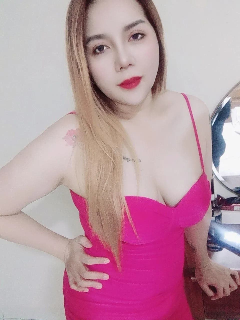Lolita's avatar