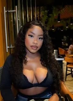 Maria Bella's avatar