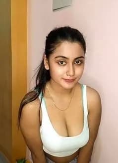 Divyya's avatar
