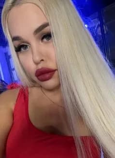 Alyeona's avatar