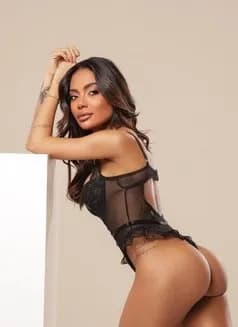 Lesliey's avatar