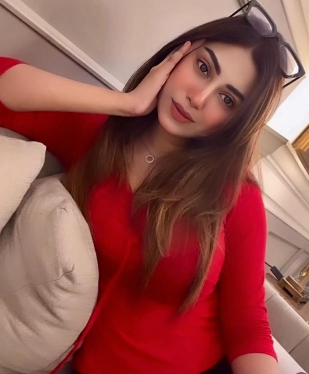 Nisha Independent Dubai's avatar