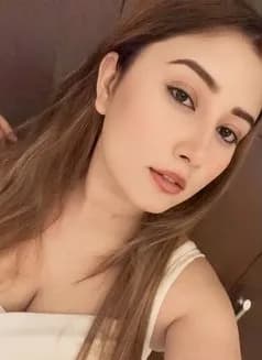 Laiba New Model In Duabi's avatar