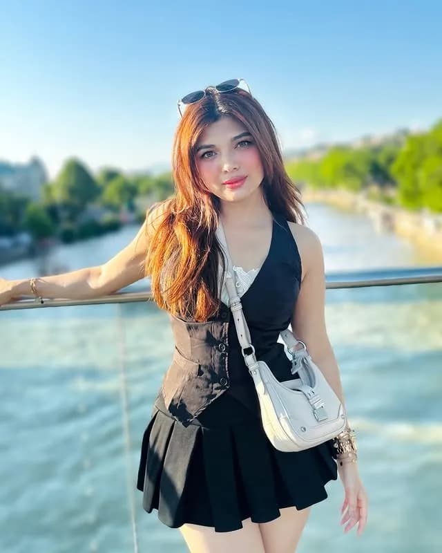 Zoya Abu Dhabi's avatar
