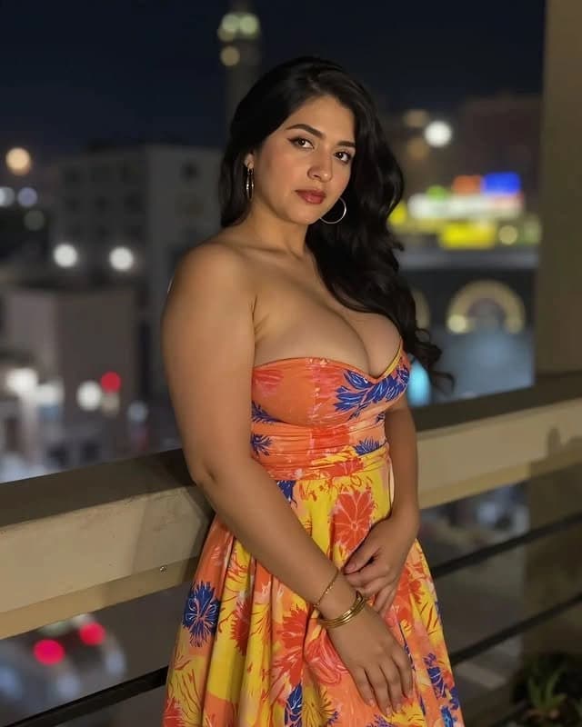 Radhika Doorstep & Incall's avatar
